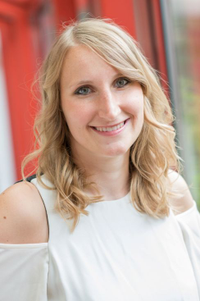 Dr. Alexandra Bach
