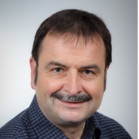 Dr. Thomas Träg
